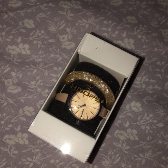 Hoops tan coloured Watch and Bracelet - Picture 2 of 3